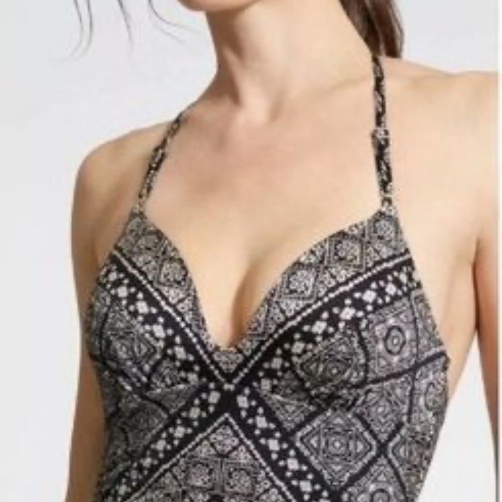 Athleta tankini swim top size 6